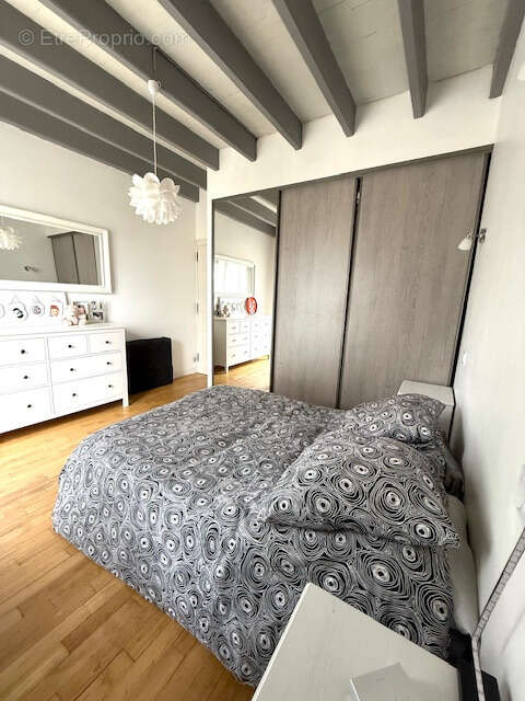 Maison à LA ROCHE-CHALAIS