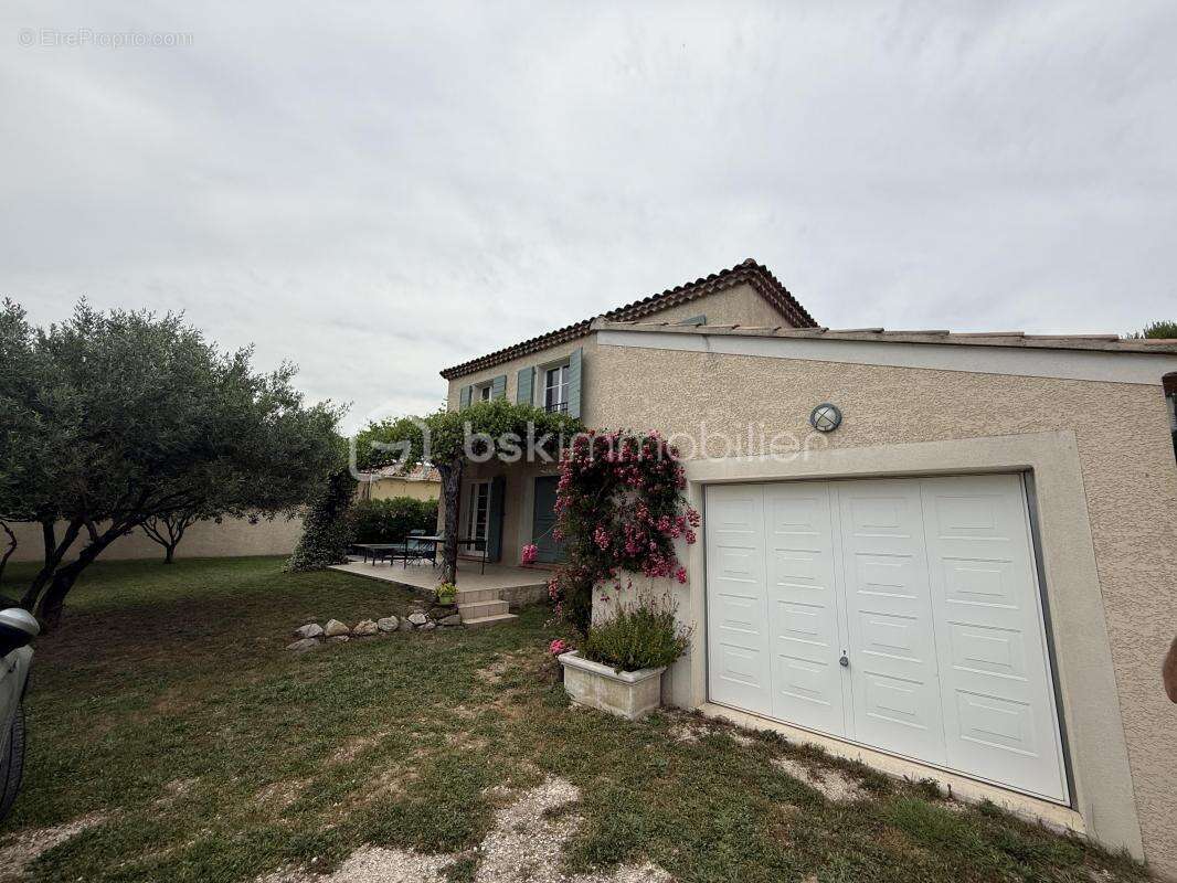 Maison à ROCHEFORT-DU-GARD