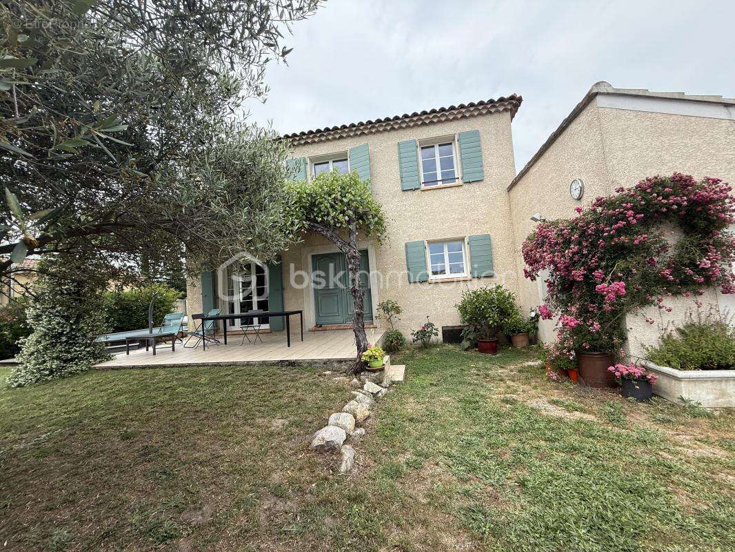 Maison à ROCHEFORT-DU-GARD