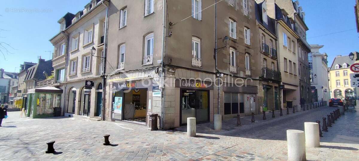 Commerce à FOUGERES