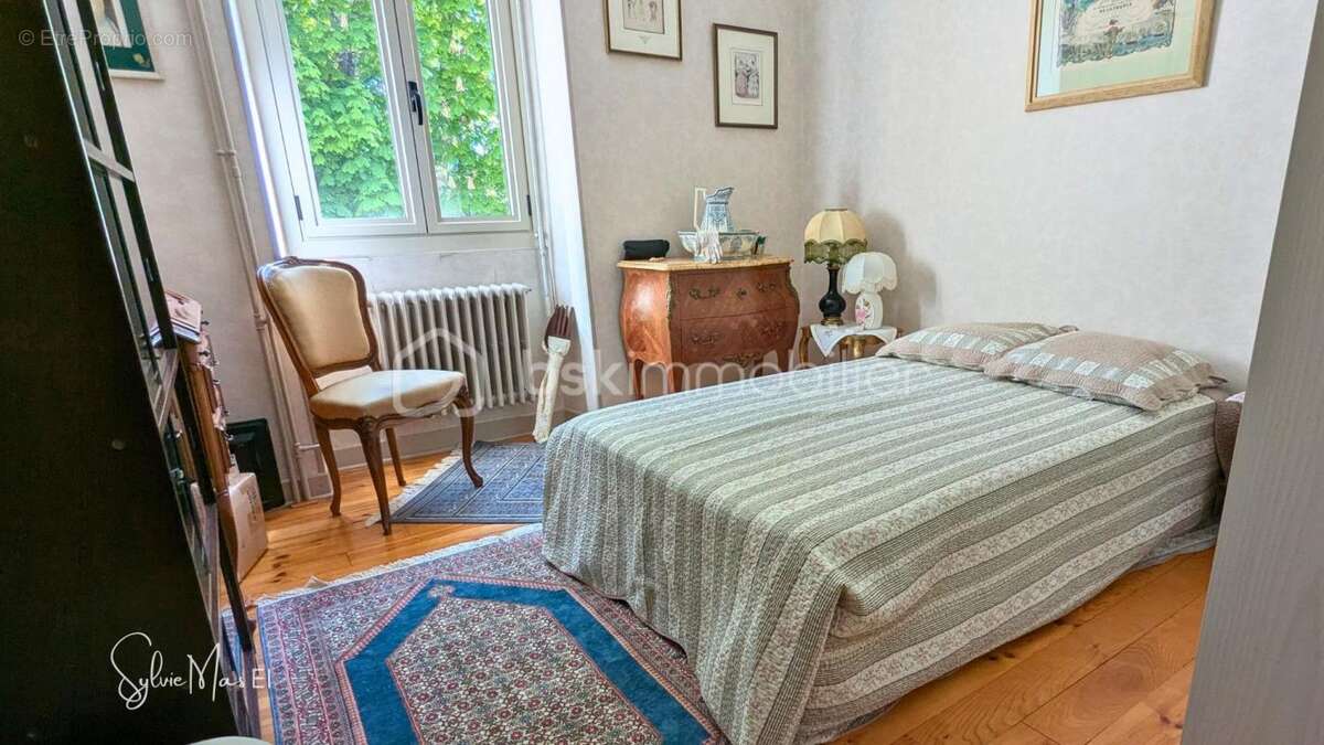 Maison à VILLEFRANCHE-DU-PERIGORD