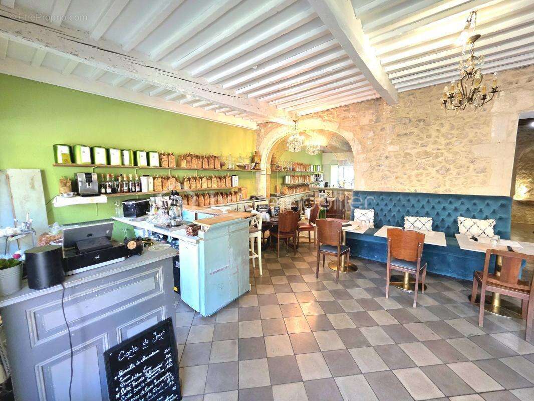 Commerce à PIERRELATTE