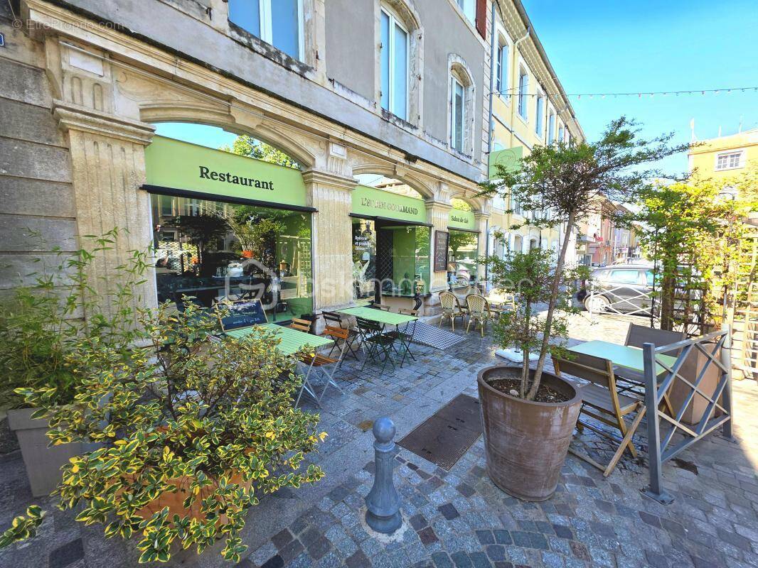 Commerce à PIERRELATTE