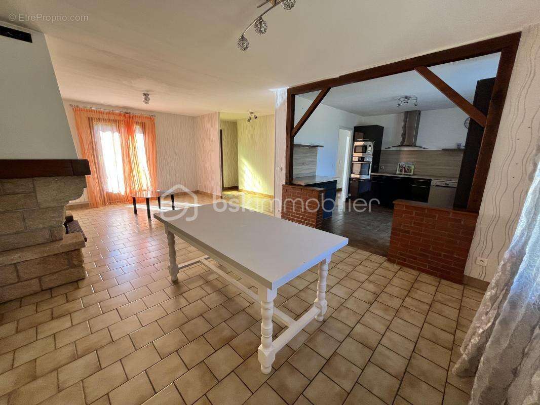 Maison à ARGENVIERES