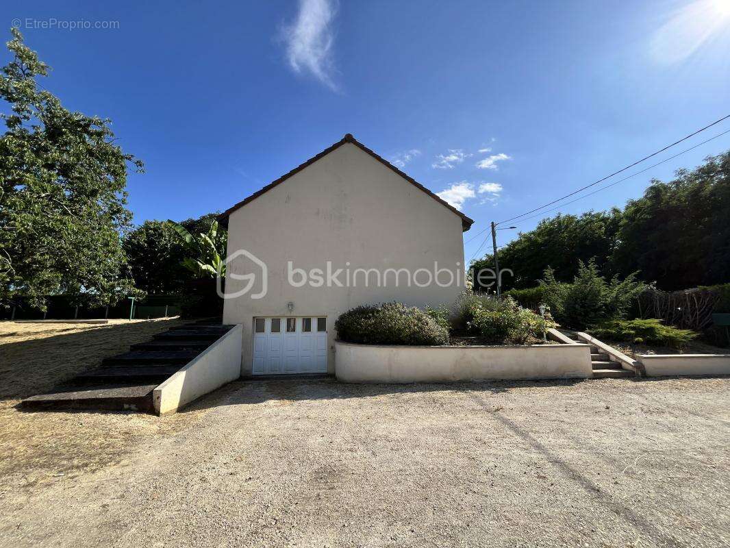 Maison à ARGENVIERES