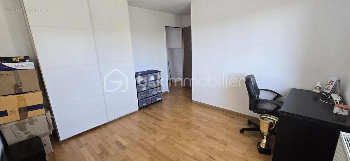 Maison à VERT-LE-PETIT