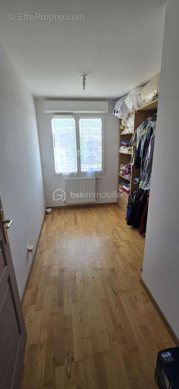 Maison à VERT-LE-PETIT