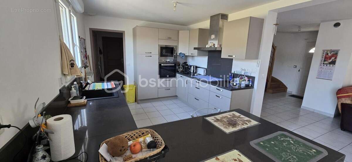 Maison à VERT-LE-PETIT