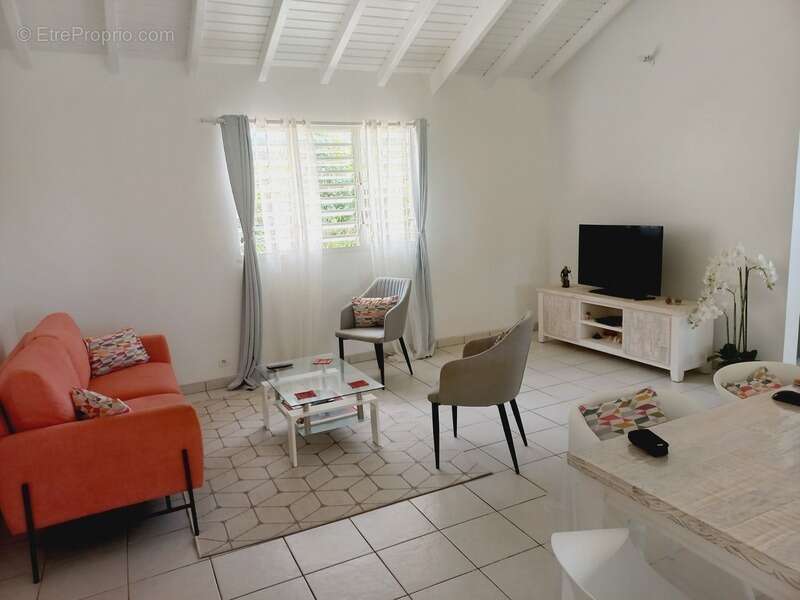 Maison à SAINTE-ROSE