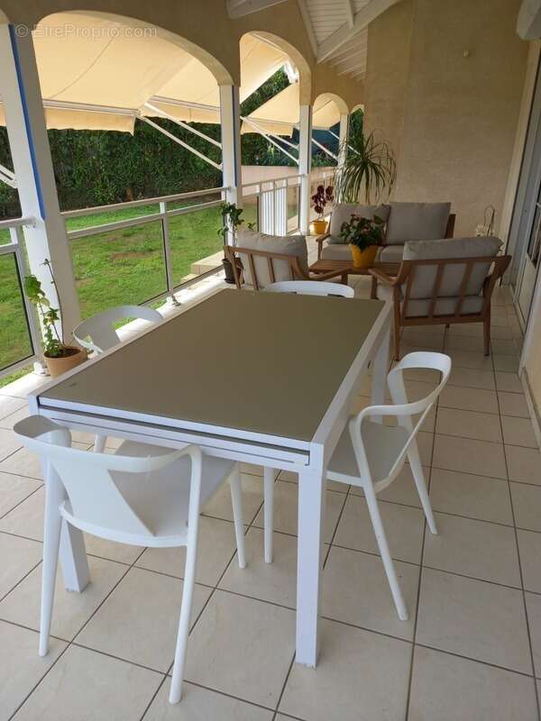 Maison à SAINTE-ROSE