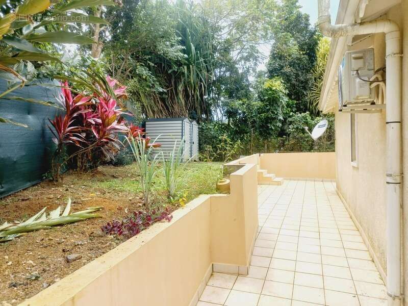 Maison à SAINTE-ROSE