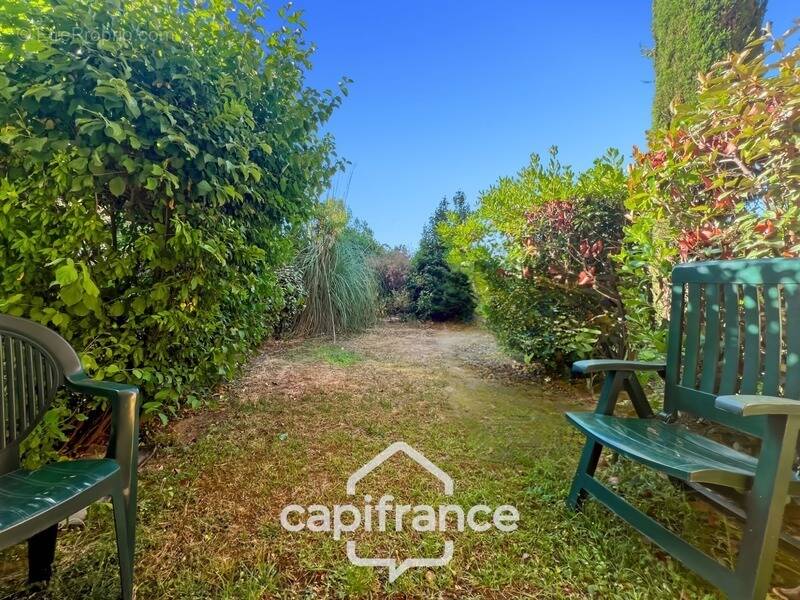 Appartement à MALLEMORT