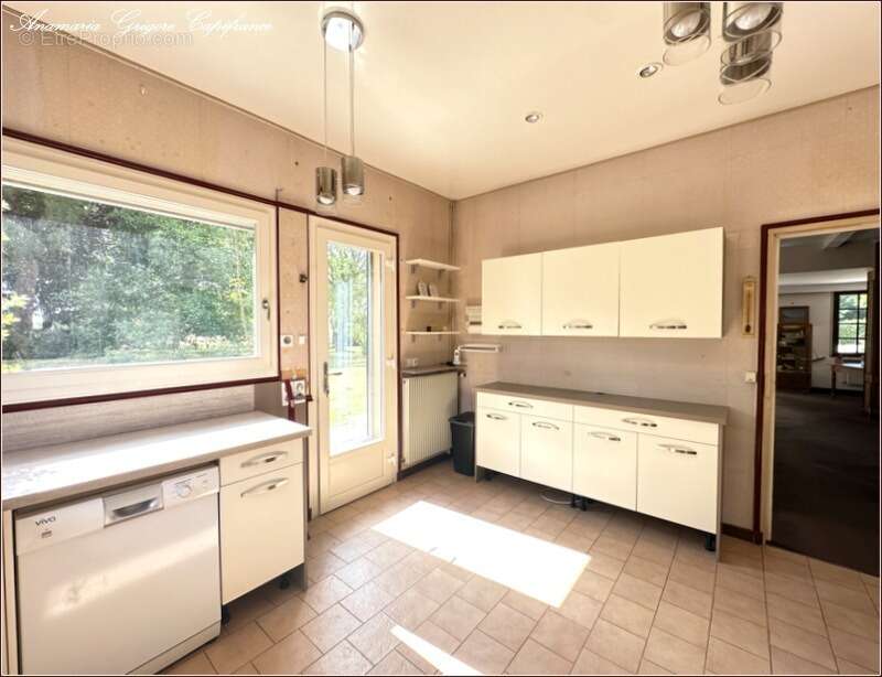 Maison à SAINT-ARNOULT-DES-BOIS