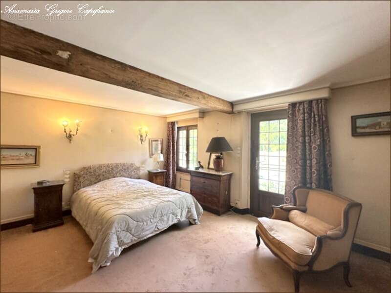 Maison à SAINT-ARNOULT-DES-BOIS