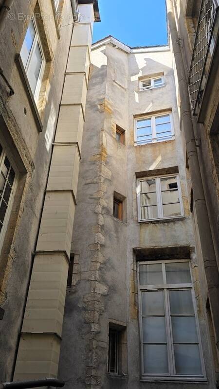 Appartement à LYON-5E