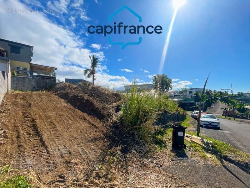 Terrain à SAINT-BENOIT