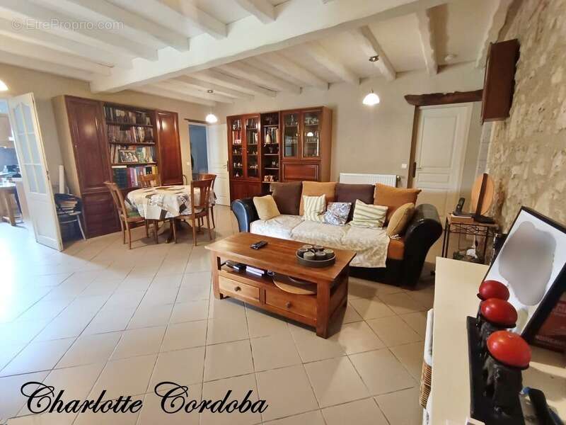 Maison à FEUGAROLLES