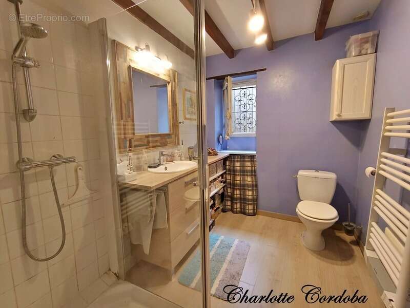 Maison à FEUGAROLLES