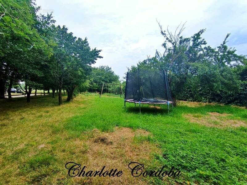 Maison à FEUGAROLLES