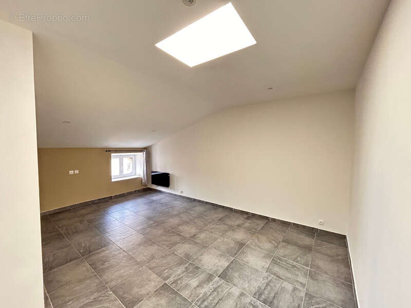 Appartement à BOURG-SAINT-ANDEOL