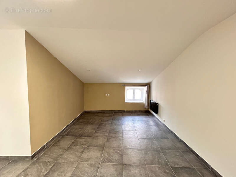 Appartement à BOURG-SAINT-ANDEOL