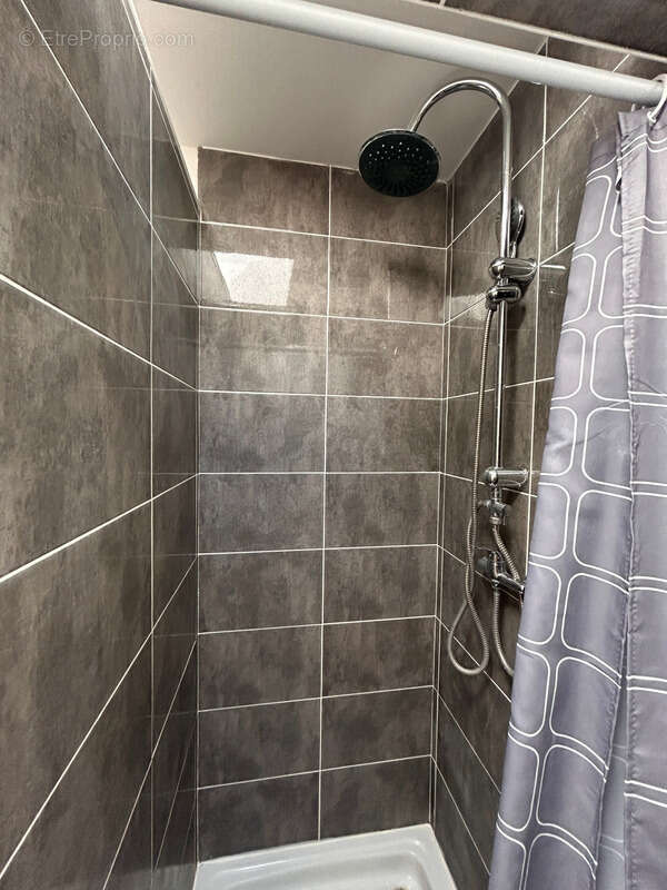 Appartement à BOURG-SAINT-ANDEOL