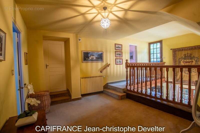 Maison à LA BAZOGE-MONTPINCON