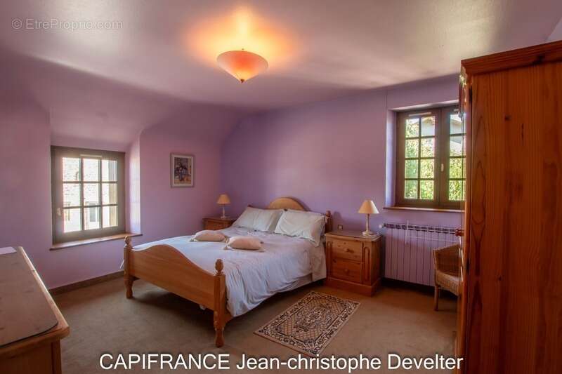 Maison à LA BAZOGE-MONTPINCON