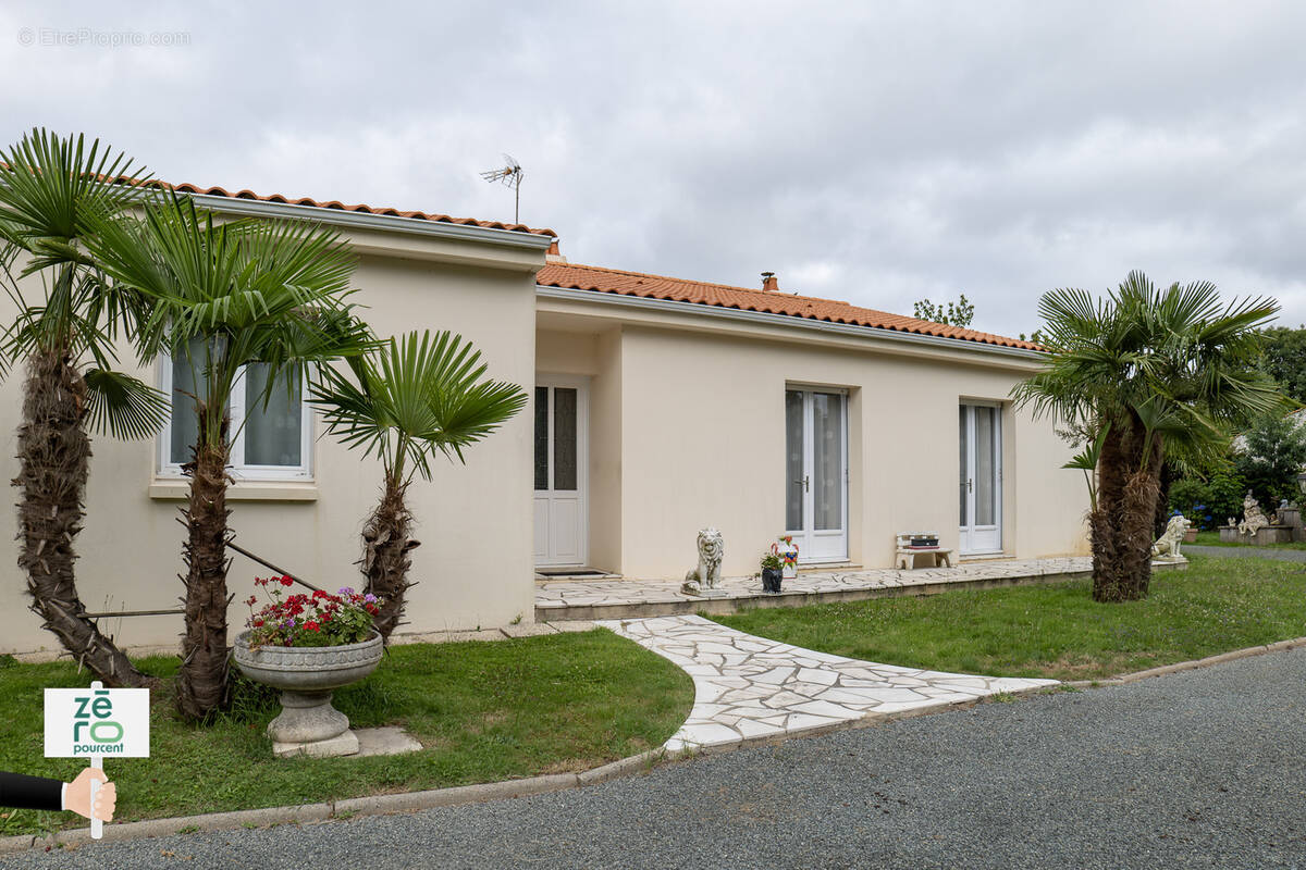 Maison à LA CHAPELLE-HERMIER