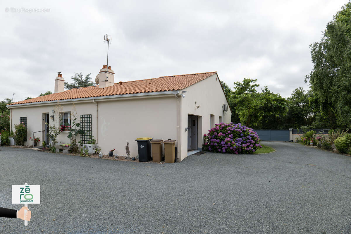 Maison à LA CHAPELLE-HERMIER