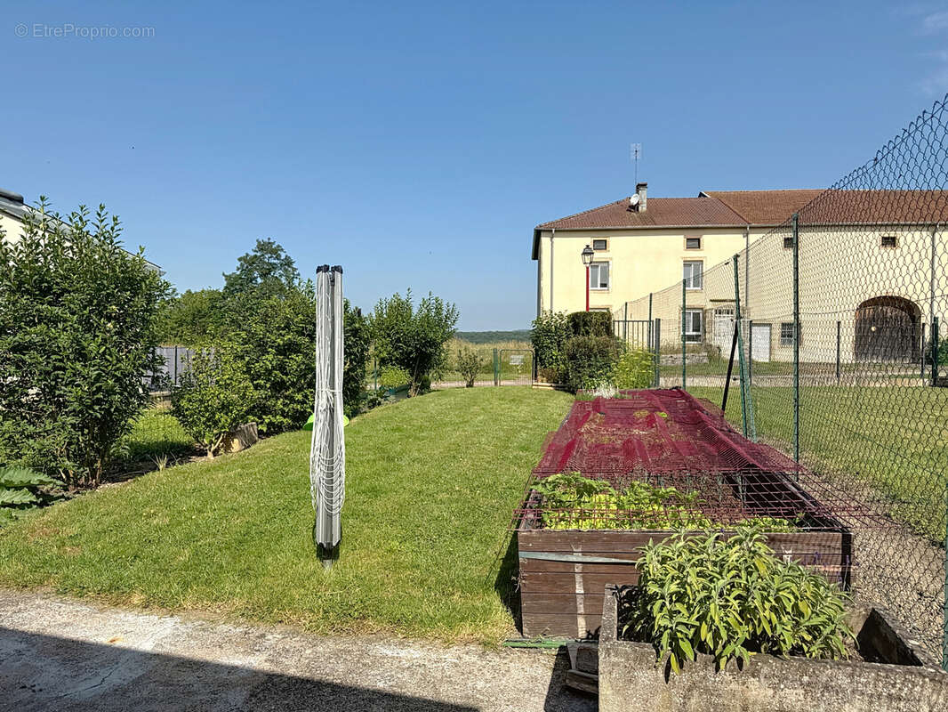 Maison à SANDAUCOURT