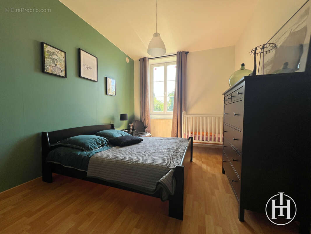 Maison à CHARENTON-DU-CHER