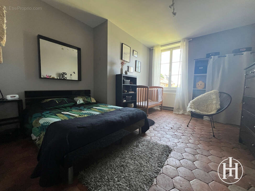 Maison à CHARENTON-DU-CHER