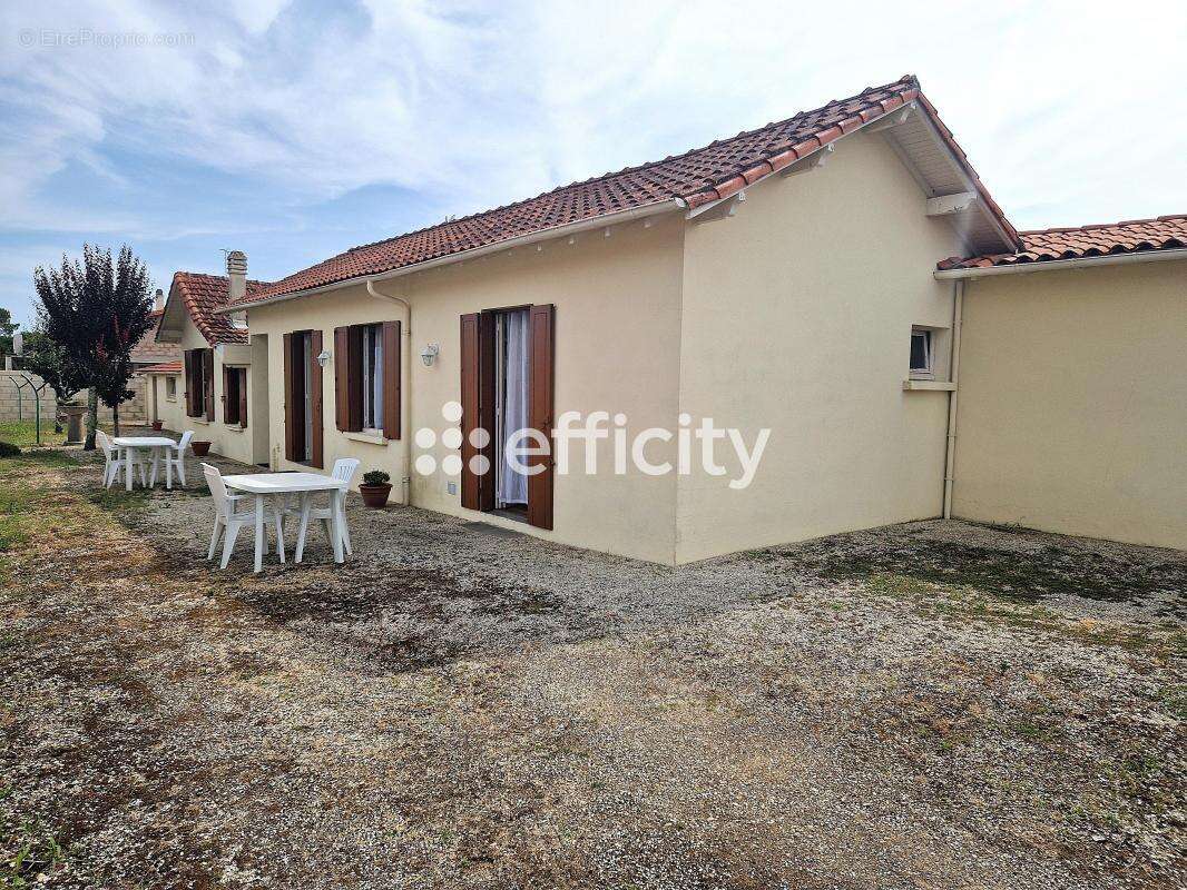 Maison à SAINT-PALAIS-SUR-MER