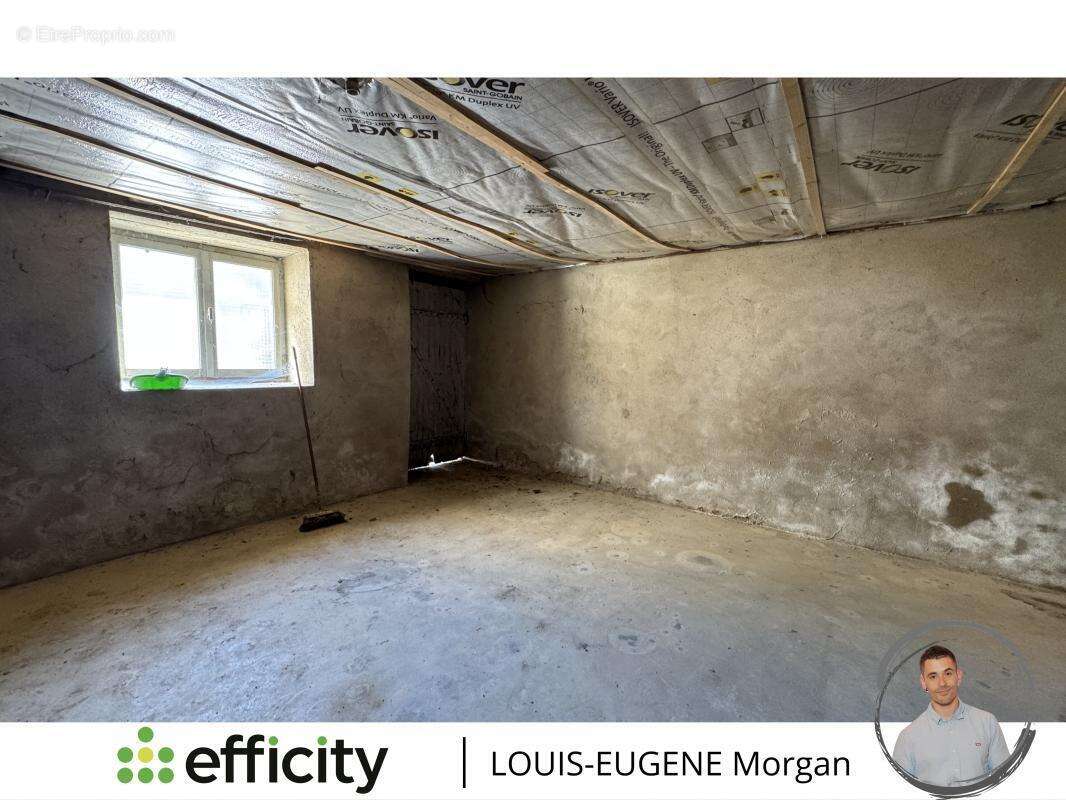 Maison à CELLE-LEVESCAULT