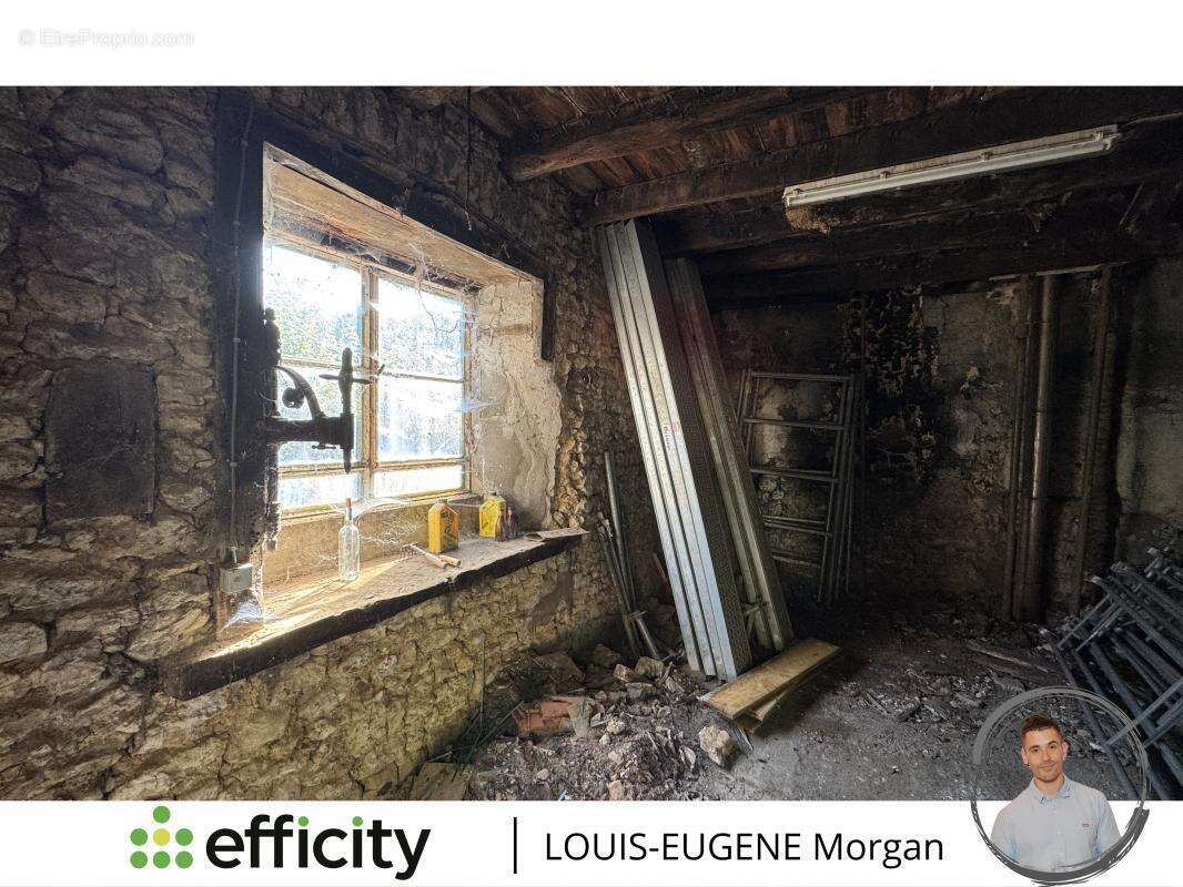 Maison à CELLE-LEVESCAULT