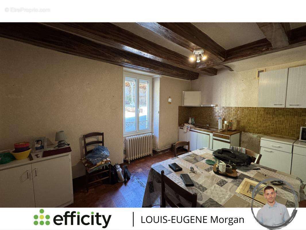 Maison à CELLE-LEVESCAULT