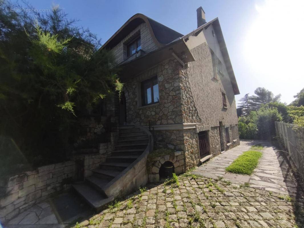 Maison à TRIEL-SUR-SEINE