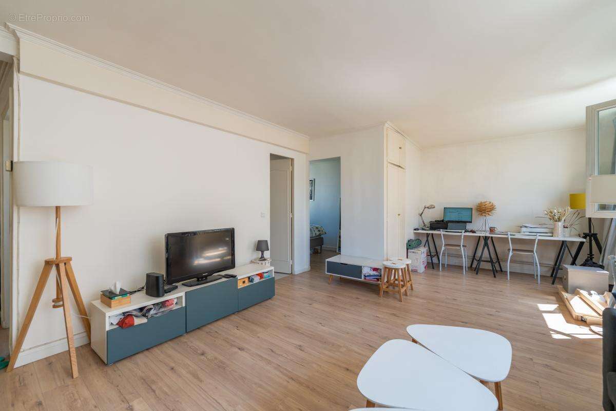 Appartement à ASNIERES-SUR-SEINE