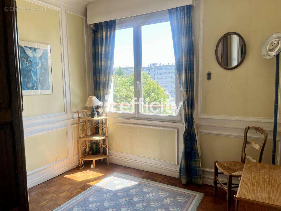 Appartement à LA MADELEINE