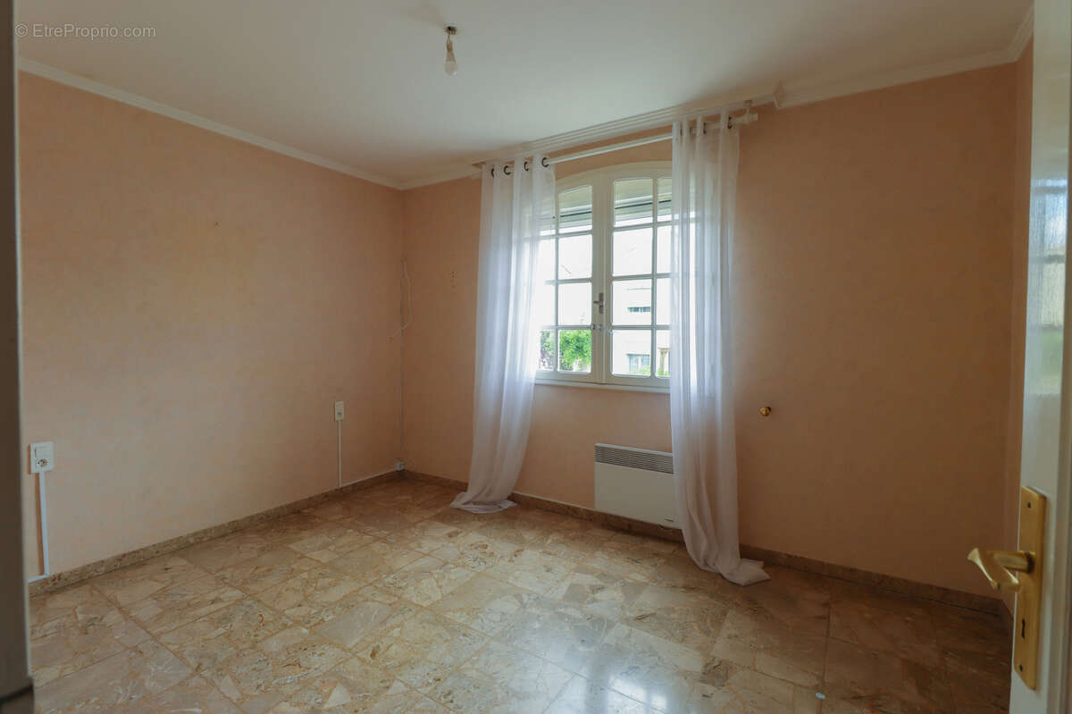 Maison à CLERMONT-L&#039;HERAULT