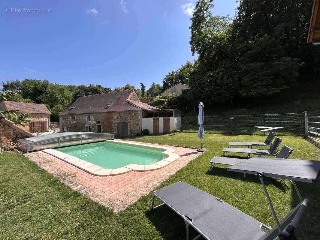 Maison à SAINT-GEORGES-DE-MONTCLARD