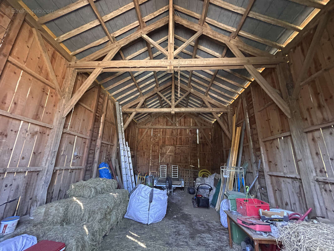 Maison à SAINT-GEORGES-DE-MONTCLARD