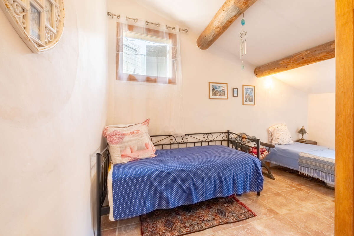 Maison à PIERRELONGUE