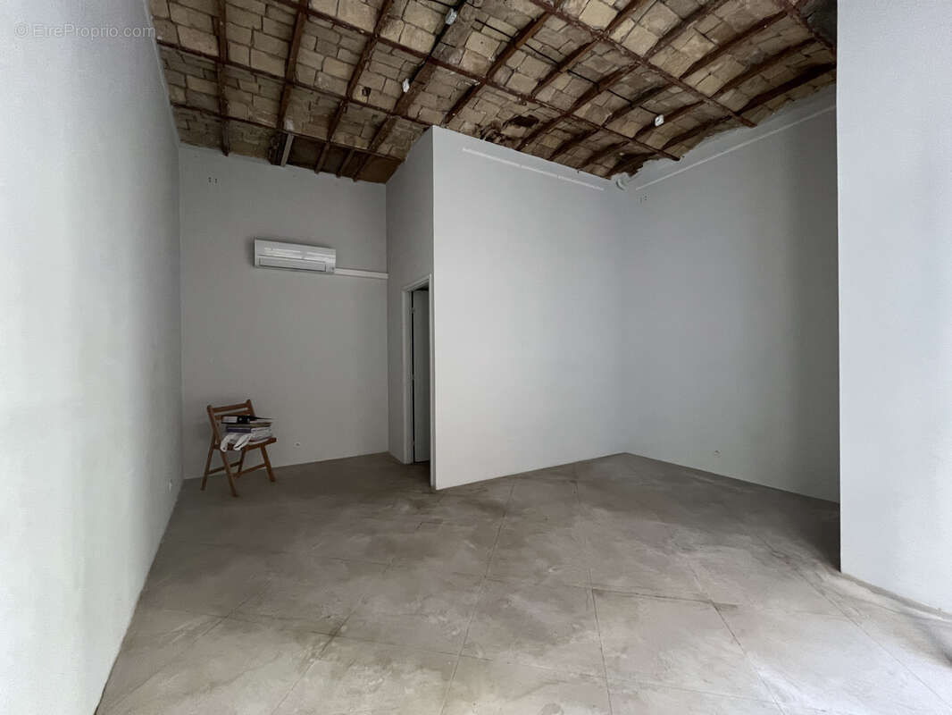 Commerce à MARSEILLE-1E