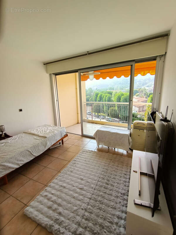 Appartement à MANDELIEU-LA-NAPOULE