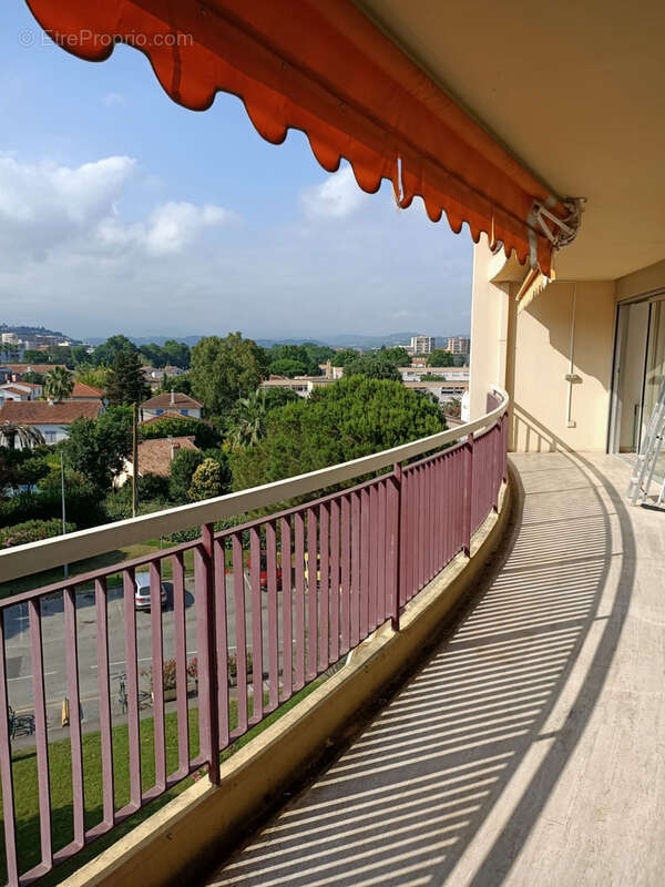 Appartement à MANDELIEU-LA-NAPOULE