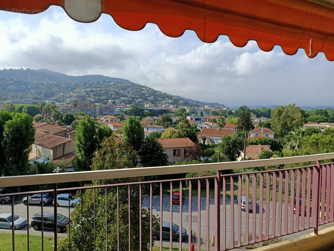 Appartement à MANDELIEU-LA-NAPOULE