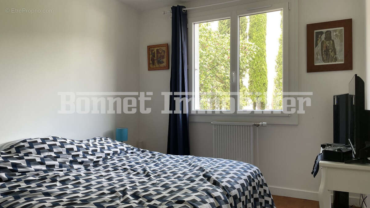 Appartement à NYONS