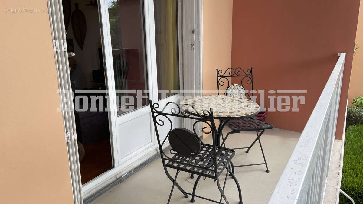 Appartement à NYONS